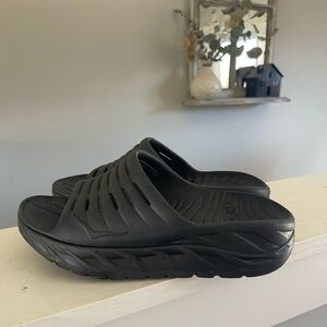 Hoka One One Ora Recovery Slide size 6 women’s